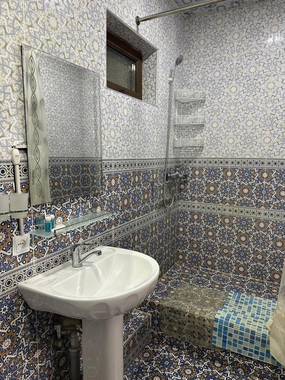 Vostok Hotel Bukhara Esterno foto