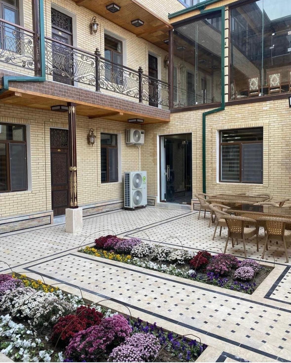 Vostok Hotel Bukhara Esterno foto